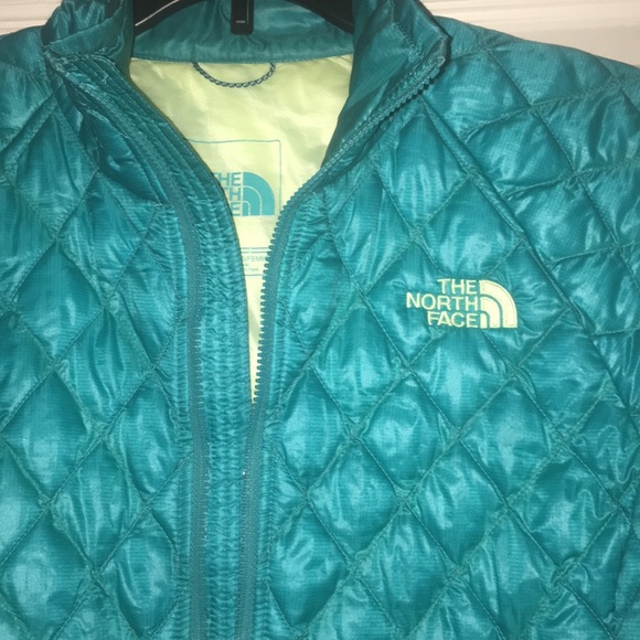 The North Face | jacket - Picture 2 of 4